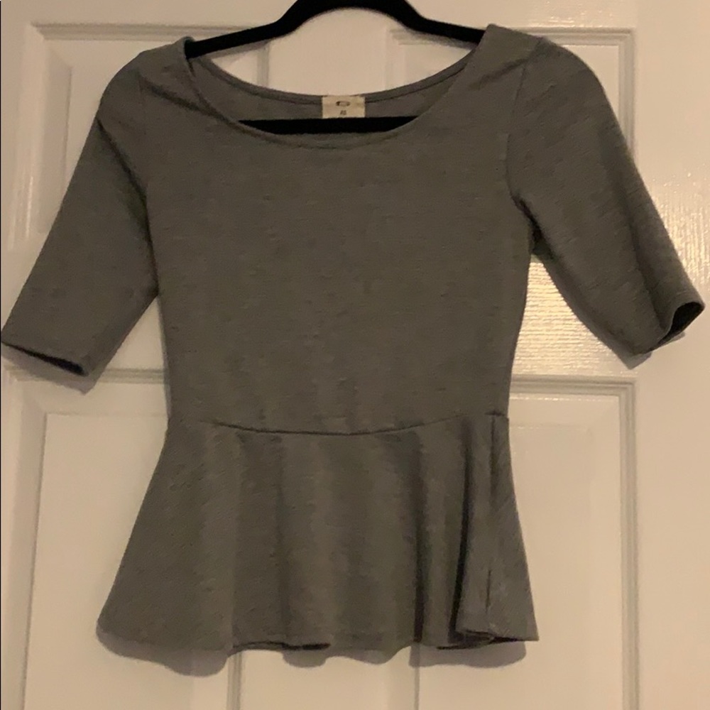 Gray peplum top